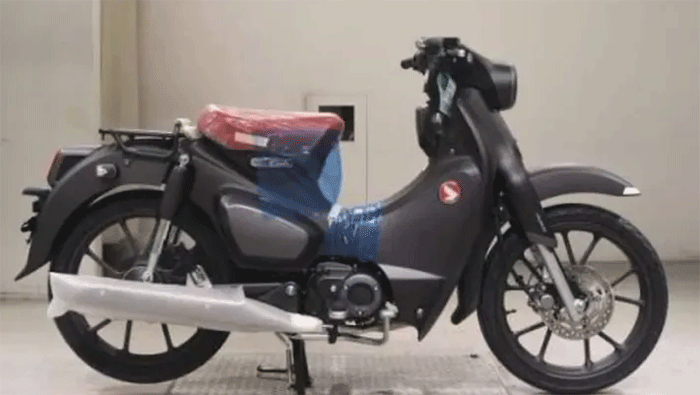 Lebih Mahal dari PCX! Ini Rahasia di Balik Harga Selangit Honda Super Cub C125 (YouTube Wajib Tahu Banget) /