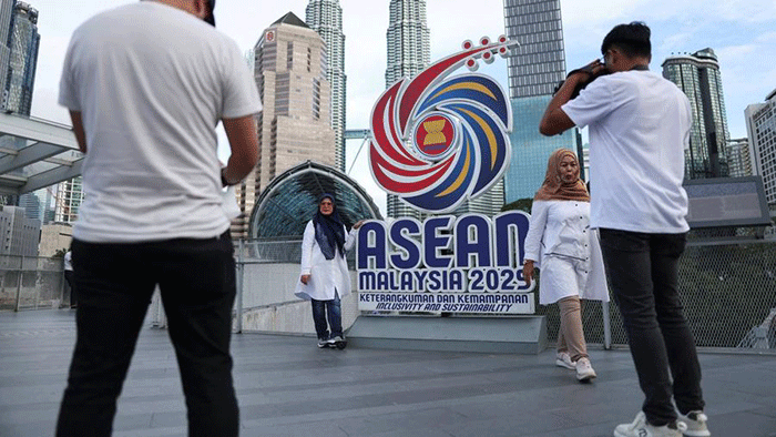 Foto: REUTERS/Chalinee Thirasupa