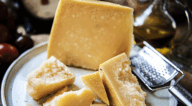 Foto: Ilustrasi Keju Parmigiano. (Dok. rawpixel.com / Rob/rawpixel.com / Rob via Freepik)