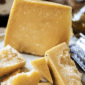 Foto: Ilustrasi Keju Parmigiano. (Dok. rawpixel.com / Rob/rawpixel.com / Rob via Freepik)