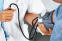 Ilustrasi Ratusan ribu anak di Indonesia terdeteksi hipertensi. Dokter ungkap pemicunya, dari kelainan jantung hingga gaya hidup buruk.. (iStock/GlobalStock)