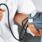 Ilustrasi Ratusan ribu anak di Indonesia terdeteksi hipertensi. Dokter ungkap pemicunya, dari kelainan jantung hingga gaya hidup buruk.. (iStock/GlobalStock)