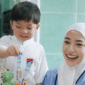 Nikita Willy mengaku, salah satu alasannya mantap berhijab adalah ingin menjadi contoh yang baik untuk anak-anaknya. (Foto: Instagram/@nikitawillyofficial94)