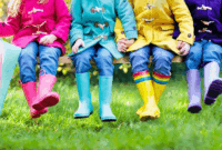 Bahaya timbal di balik baju anak/ Foto: Getty Images/iStockphoto/FamVeld