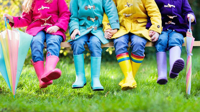 Bahaya timbal di balik baju anak/ Foto: Getty Images/iStockphoto/FamVeld