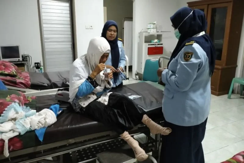 Rumah Sakit Umum Daerah (RSUD) dr. Rasidin Kota Padang menggelar pelatihan geriatri untuk lansia bagi perawat dan bidan.( poto : ANTARA )