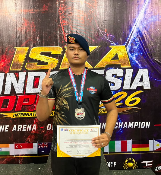 Bharada Billy Van Aziz Boston sukses membawa pulang medali perak pada ajang ISKA Indonesia Open Tournament 2026.( poto : istimewa )