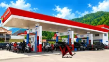 Diduga Ada Kerja Sama Oknum Petugas SPBU dengan Pelangsir Solar, Warga Minta Aparat Lakukan Penyelidikan.( poto :wartakerinci.com)
