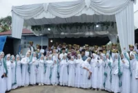 Elzadaswarman menghadiri kegiatan khatam Al-Qur’an 47 santri di Mushalla Darul Hikmah, Cubadak Aia, Kelurahan Tigo Koto Diate, Kecamatan Payakumbuh Utara, Rabu (24/6/2026).( poto : mediasumbar.com )