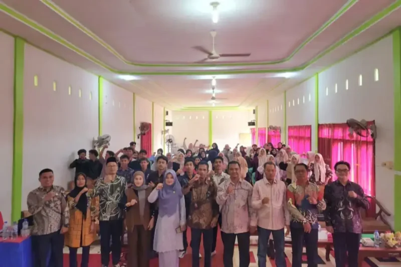 Bawaslu Pesisir Selatan Jaring Agen Pengawasan Partisipatif Melalui Program Kelas Pemilu STAI Balai Selasa.( poto : sumbarmedia.com )