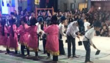 Salah satu pertujukan Tari Cangkul yang di persembahkan oleh anak-anak Luhah Rio Mendiho, 27/6/2027.
