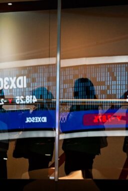 IHSG Tembus 6.000, Menguat 7,38% Sepekan Didukung Aliran Dana dan Sentimen Global