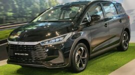 BYD M6 DM Classic( poto : kompas.com )