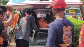 Penemuan dua jenazah di sebuah rumah wilayah Desa/Kecamatan Patikraja, Kabupaten Banyumas, Jumat pagi (12/6/2026). poto : kompas.com )