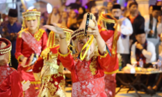 Malam Pergelaran Seni Budaya di Sungai Penuh Meriah, Wali Kota Alfin Apresiasi Pelestarian Adat