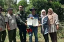 OKKPD Provinsi Jambi Laksanakan Surveilans Keamanan Pangan dan Serahkan Sertifikat Prima-3 kepada Pelaku Usaha di Sungai Penuh.( poto : wartakerinci.com )