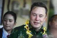 CEO Tesla Inc. sekaligus SpaceX Elon Musk usai menghadiri peluncuran layanan internet berbasis satelit Starlink ( poto : ANTARA )