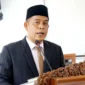 Wakil Ketua DPRD H.M. Fadhil Abrar dan Ketua DPRD Doni Ikhlas dalam rapat paripurna DPRD pada Senin (15/6/2026).( poto : padangkita.com )