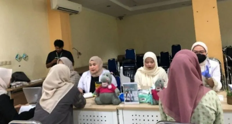 GAIA Dental Clinic menggelar program GAIA Goes to Campus di Fakultas Matematika dan Ilmu Pengetahuan Alam, Universitas Riau (FMIPA UNRI),( poto : padangkita.com )