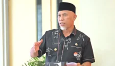 Gubernur Sumatra Barat Mahyeldi( poto : langgam.id )