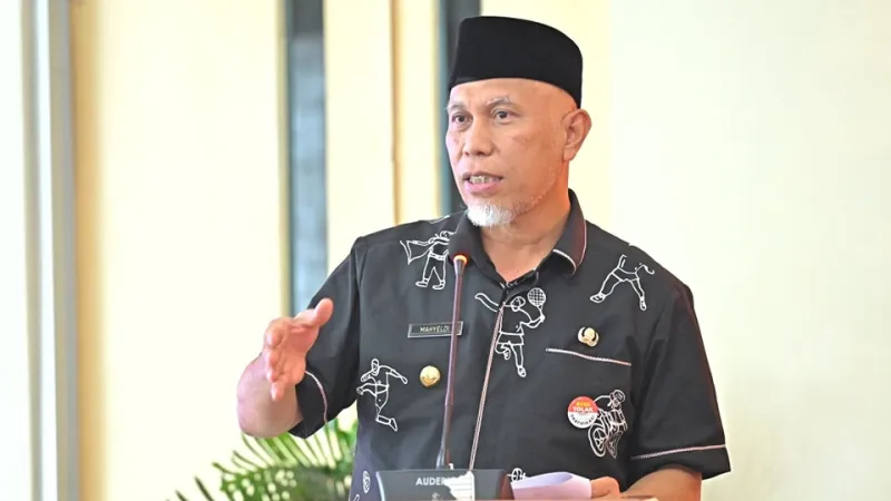 Gubernur Sumatra Barat Mahyeldi( poto : langgam.id )