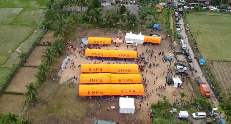 Pembangunan hunian sementara (huntara) untuk korban bencana yang rumahnya rusak parah dan tidak bisa ditinggali di Padang Pariaman. ( poto : padangkita.com )