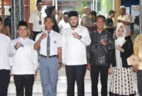 Wali Kota Padang Fadly Amran menyampaikan apresiasi atas kerja keras dan dedikasi yang ditunjukkan Fathir selama mengikuti proses seleksi.( poto : padangkita.com )