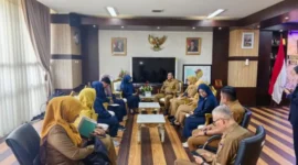 Pemko Padang menjalankan agenda pendampingan di Ruang Rapat Sekretaris Daerah Kota Padang, Senin (15/6/2026).( poto : padangkita.com )