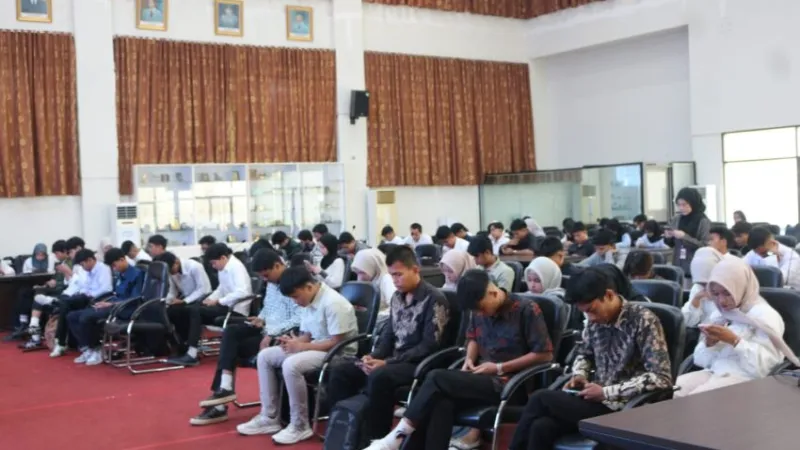 Antusiasme generasi muda Padang terlihat jelas saat seleksi hari pertama resmi digelar di Ruang Bagindo Aziz Chan, Balai Kota Padang, Aie Pacah, pada Kamis (18/6/2026).( poto : padangkita.com)