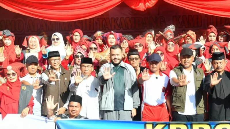 Wali Kota Padang Fadly Amran hadir bersama Wakil Wali Kota Maigus Nasir.( poto : padangkita.com )