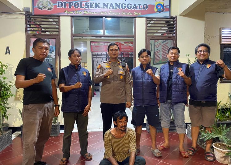 Polisi menangkap AE pada Selasa (23/6/2026) sekitar pukul 11.45 WIB( poto : infosumbar.net)