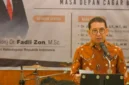 Menteri Kebudayaan Republik Indonesia Fadli Zon saat menjadi pembicara utama dalam Simposium Pabrik Indarung I di Wisma Indarung PT Semen Padang( poto : padangkita.com )