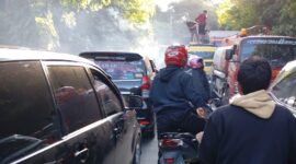 Kemacetan parah kembali terjadi di kawasan Sitinjau Lauik, Sumatera Barat. Sejak Minggu (29/6/2025). poto : lintassumbar.co.id 