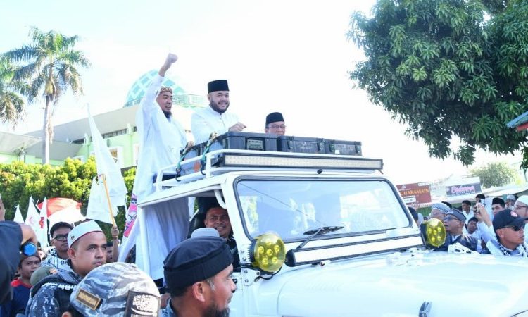 Hadir Wakil Wali Kota Padang Maigus Nasir, Anggota DPD RI Jelita Donal, serta Asisten Pemerintahan dan Kesra Setdaprov Sumbar Ahmad Zakri.( poto : infosumbar.net )