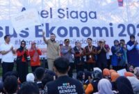 Wali Kota Padang, Fadly Amran, memimpin Apel Siaga Sensus Ekonomi 2026 yang digelar Badan Pusat Statistik (BPS) di Lapangan Upacara Balai Kota Padang, Aie Pacah, Rabu (17/6/2026).( poto : infosumbar.net )