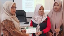 Kabid Pencegahan dan Pengendalian Penyakit Dinas Kesehatan Kota Padang, dr. Dessy M. Siddik, menegaskan pentingnya perubahan pola pikir pelaku usaha.( poto : infosumbar.net )