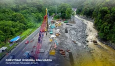 Penanganan permanen Jalan Nasional di Lembah Anai ketika progres pengerjaan mencapai 62% dengan target rampung seluruhnya akhir Juli 2026. ( poto : padangkita.com )