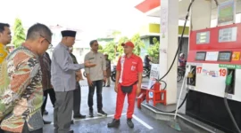 Gubernur Sumbar sidak SPBU di Tanah Datar dan Solok untuk memastikan distribusi BBM subsidi tepat sasaran dan mengusut transaksi anomali.( poto : padangkita.com )