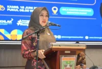 Plh. Asisten Administrasi Umum Setdaprov Sumbar, Dina Febrianti,. ( poto : padangkita.com )