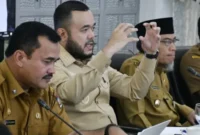 Wali Kota Padang, Fadly Amran, menargetkan perayaan HJK tahun ini mampu menggerakkan sektor pariwisata sekaligus meningkatkan perputaran ekonomi masyarakat.( poto : padangkita.com )