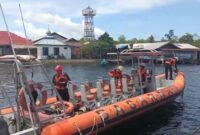 Kantor SAR Mentawai menurunkan lima personel untuk memperluas area pencarian.( poto : infosumbar.net )