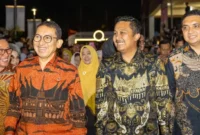 Menteri Kebudayaan Fadli Zon(kiri) dan Wakil Gubernur Sumatera Barat, Vasko Ruseimy(kanan).( poto : padangkita.com )