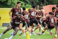 Pemain Semen Padang FC saat sesi latihan beberapa waktu lalu( poto : langgam.id )