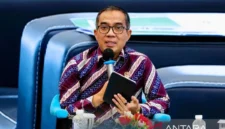 Menteri Pendidikan Tinggi, Sains, dan Teknologi (Mendiktisaintek) Brian Yuliarto.( poto : ANTARA )