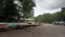 Proses relokasi sekretariat cabor di kawasan GOR Haji Agus Salim Padang mulai berjalan pada Selasa (16/6/2026).( poto : langgam.id )