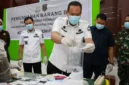 Wali Kota Pariaman, Yota Balad menghadiri pemusnahan barang bukti hasil tindak pidana yang telah memiliki kekuatan hukum tetap atau inkrah.( poto : padangkita.com )