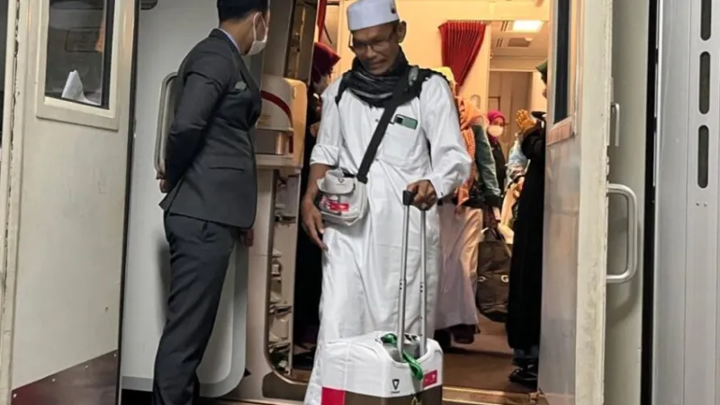 pendaratan Kelompok Terbang (Kloter) 14 di Bandara Internasional Minangkabau (BIM).( poto : padangkita.com )