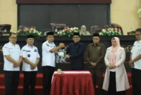 Lembaga legislatif ini resmi menyetujui Ranperda Pertanggungjawaban APBD 2025 untuk ditetapkan menjadi Peraturan Daerah.(poto: kabarsumbar.com).