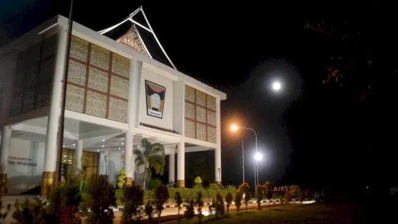 Penampakan Balai Kota Padang di Air Pacah, Bypass.( poto : padangkita.com )