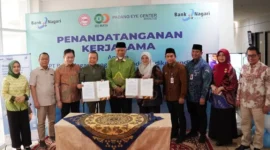 Bank Nagari dan PT Muda Medika Mandiri, perusahaan yang memayungi usaha bidang layanan kesehatan Padang Eye Center (PEC).(poto: padangkita.com).